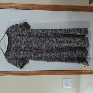 Lane Bryant dress size 14/16 black, white, maroon fabric. Tote 4